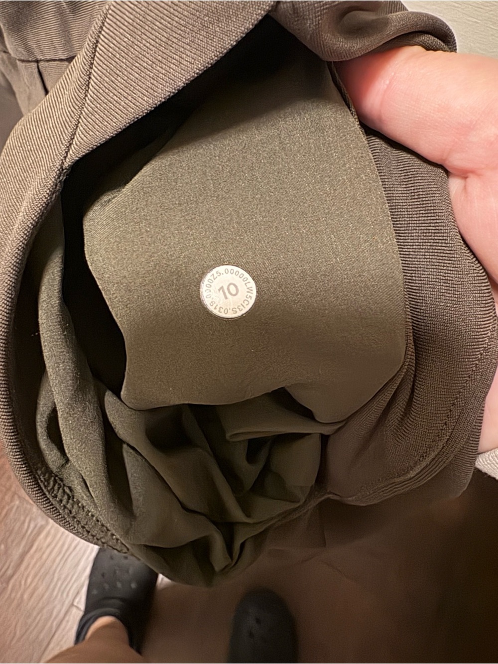 Lululemon Women’s Set of 2 Black and Olive Green Tailored Tapered Pants - Picture 3 of 6